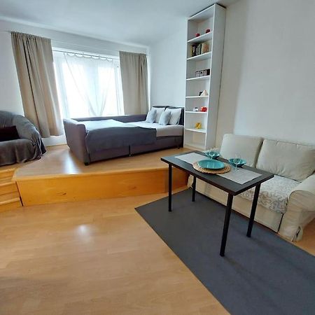 Centrum Studio Apartment With The Self-Check-In 布拉迪斯拉发 外观 照片